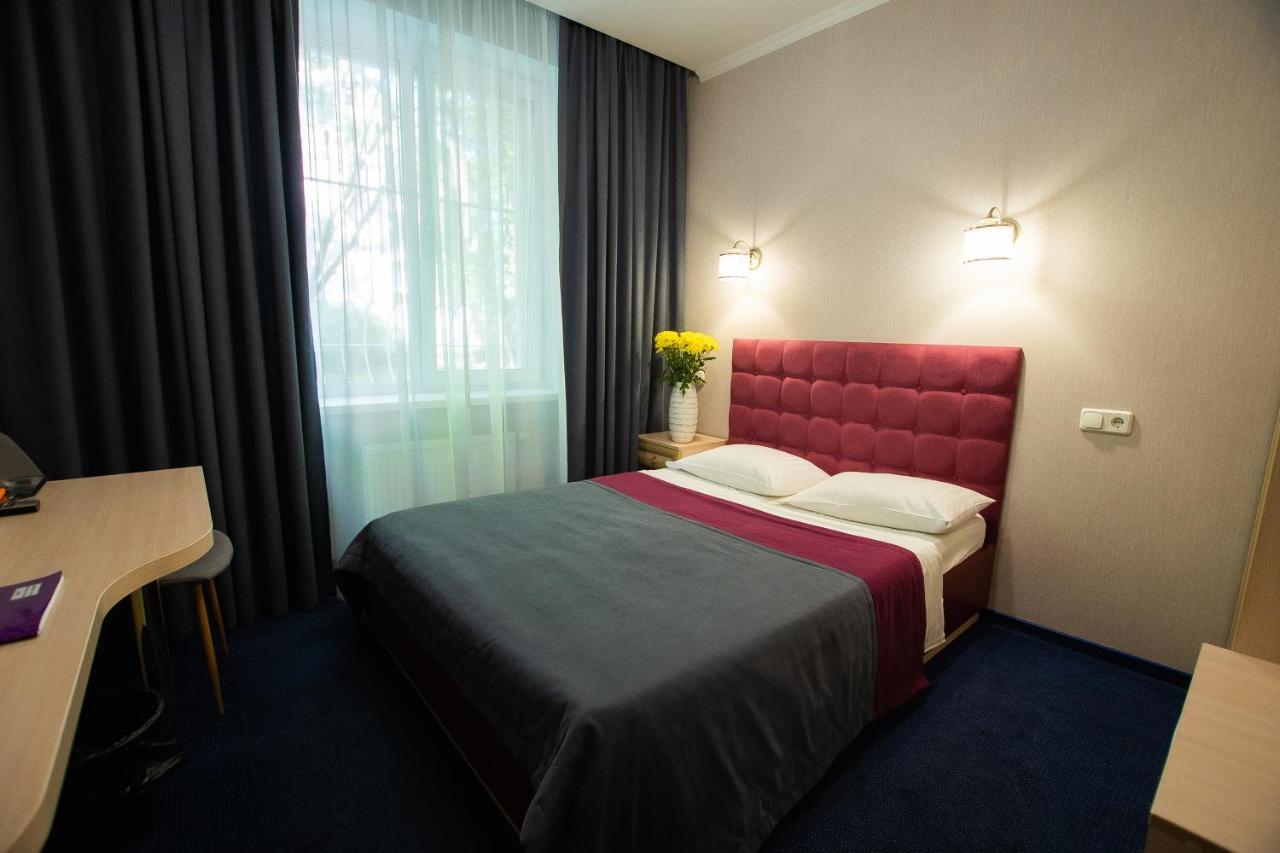 Grand Christer Hotel Kiev Esterno foto