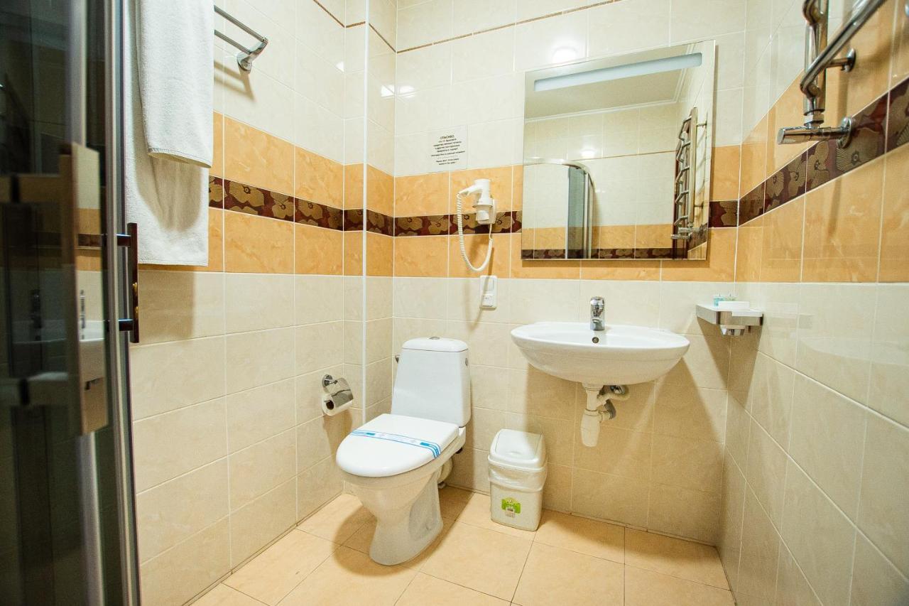 Grand Christer Hotel Kiev Esterno foto
